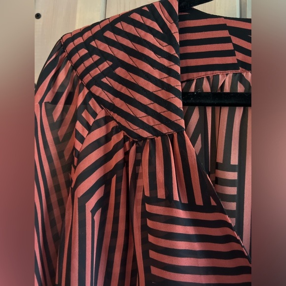 Bellatrix Padded Shoulder Blouse - Picture 3 of 8